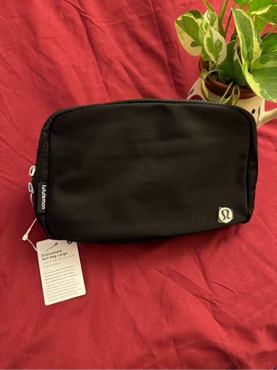 Handbags - Lululemon belt bag size 2 L